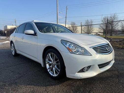 2011 INFINITI G37 Journey