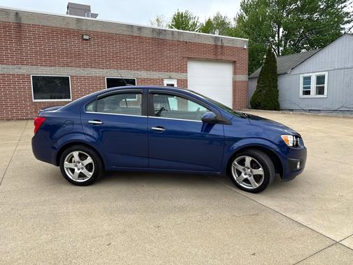 Blue Topaz Metallic 2013 Chevrolet Sonic LTZ