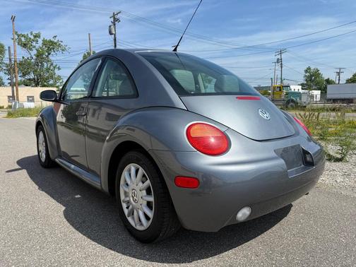 Platinum Gray 2005 Volkswagen New Beetle GLS