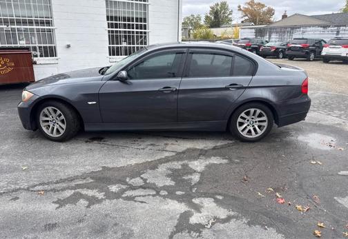 2006 BMW 325 XI