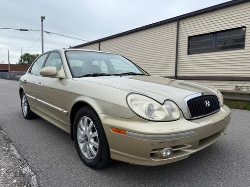 GOLD 2004 Hyundai SONATA GLS