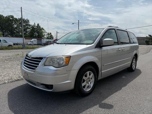 2009 Chrysler Town & Country Touring