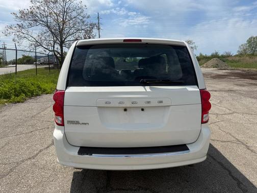 Stone White Clearcoat 2012 Dodge Grand Caravan SE/AVP