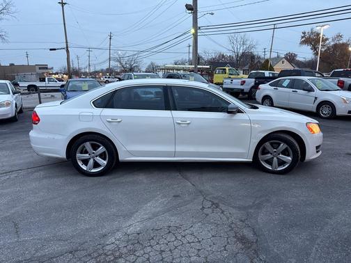 2014 Volkswagen Passat 1.8T S