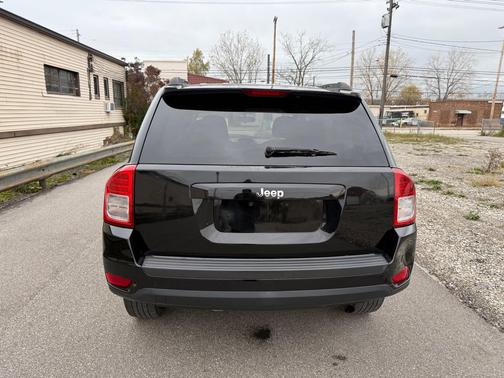 2012 Jeep Compass Sport