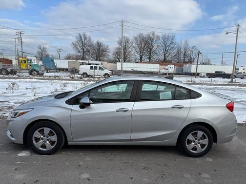2018 Chevrolet Cruze LS