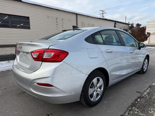 2018 Chevrolet Cruze LS