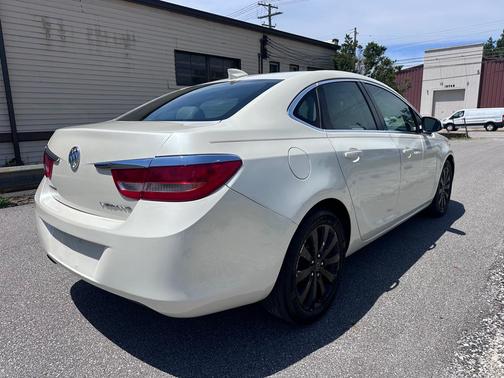 WHITE 2016 Buick Verano Base