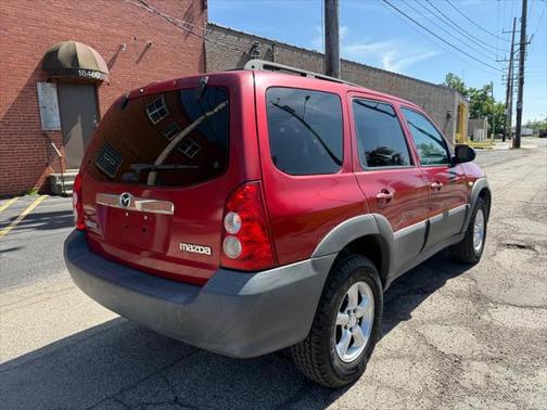 2005 Mazda Tribute i