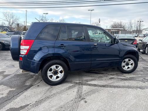 2010 Suzuki Grand Vitara Premium