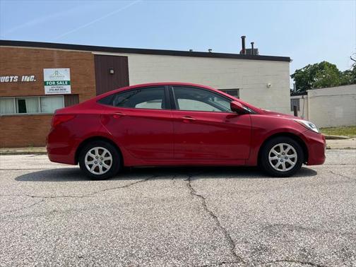 2014 Hyundai Accent GLS