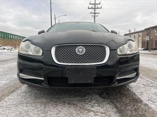 2010 Jaguar XF Luxury