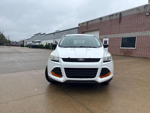 Oxford White 2014 Ford Escape S
