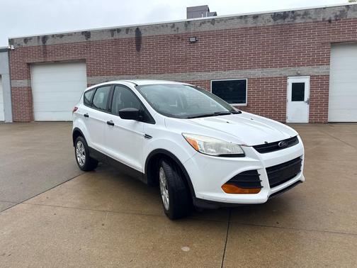 Oxford White 2014 Ford Escape S