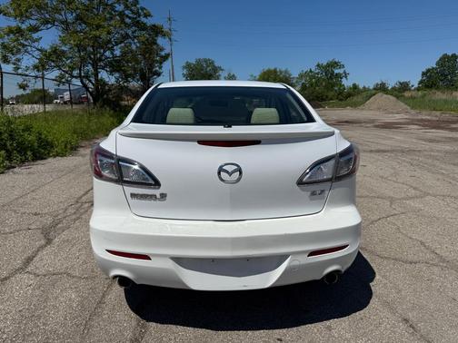 Crystal White Pearl Mica 2011 Mazda Mazda3 s Sport