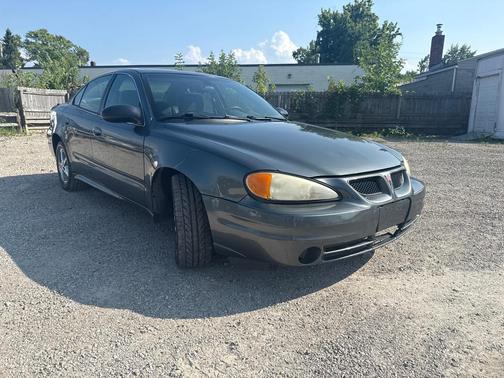 2003 Pontiac Grand Am SE1