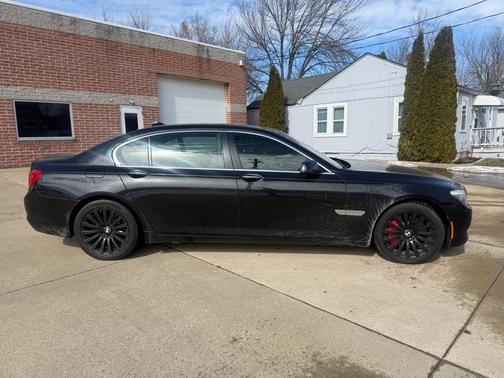 2012 BMW 750 I