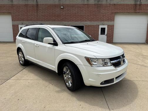 WHITE 2010 Dodge Journey SXT
