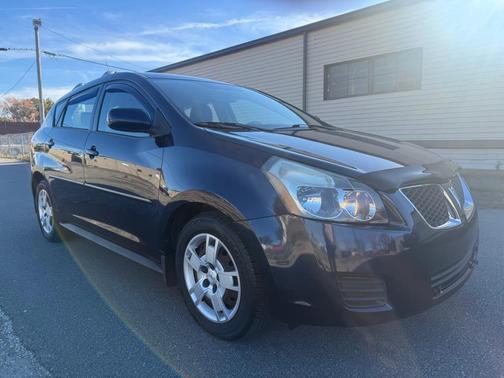 2009 Pontiac Vibe Base