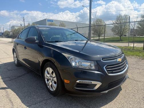 Black Granite Metallic 2015 Chevrolet Cruze 1LT Sedan