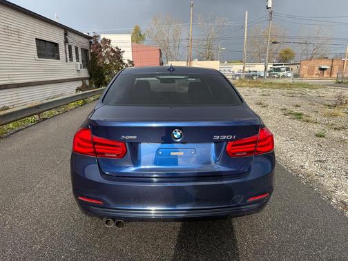 2018 BMW 330 xDrive