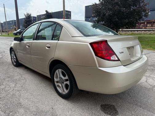 2004 Saturn Ion 3