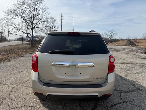 BEIGE 2011 Chevrolet Equinox LT