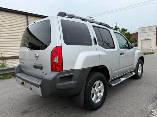 2010 Nissan Xterra S
