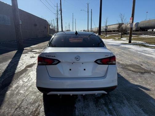 2020 Nissan Versa 1.6 SV