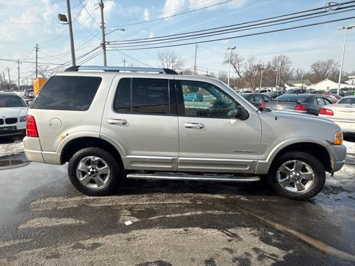 2005 Ford Explorer Limited