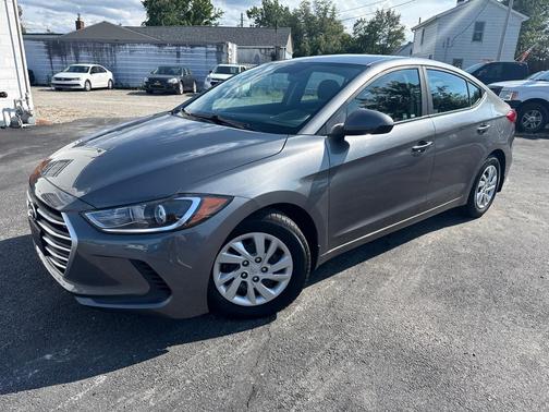 2018 Hyundai ELANTRA SE