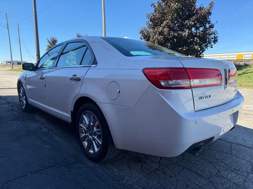 2010 Lincoln MKZ Base