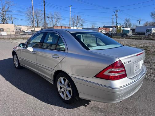 2007 Mercedes-Benz C-Class Luxury 4MATIC