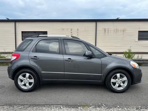 2011 Suzuki SX4 TOURING