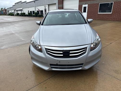 Alabaster Silver Metallic 2011 Honda Accord EX
