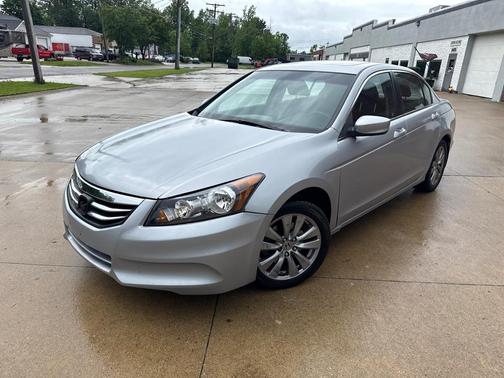 Alabaster Silver Metallic 2011 Honda Accord EX