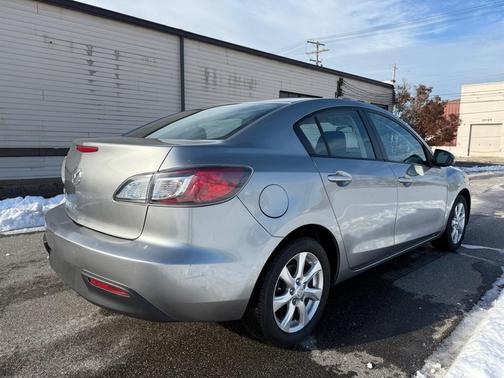 2010 Mazda Mazda3 i Touring