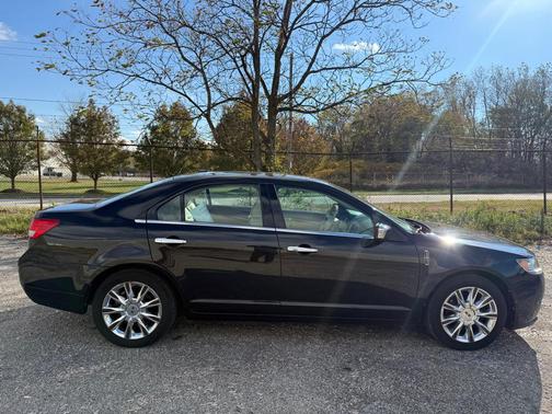 2010 Lincoln MKZ Base