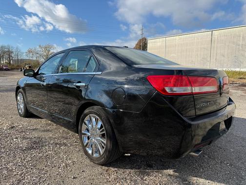 2010 Lincoln MKZ Base