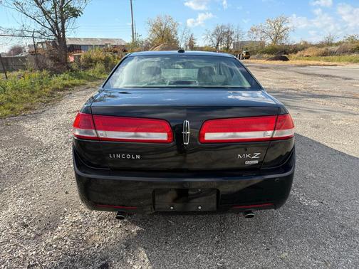 2010 Lincoln MKZ Base