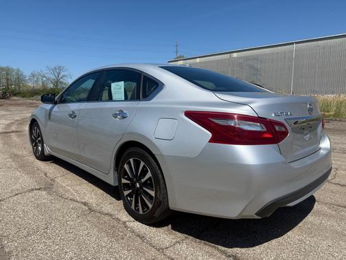 Brilliant Silver 2018 Nissan Altima 2.5 SV