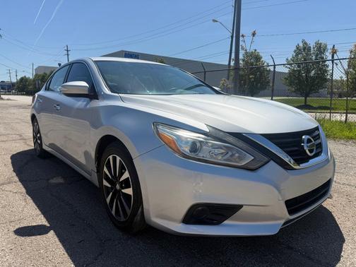 Brilliant Silver 2018 Nissan Altima 2.5 SV