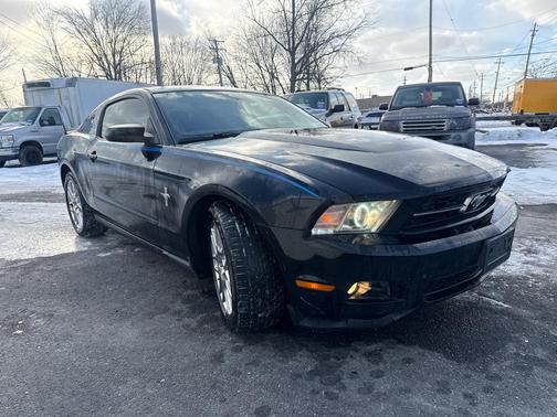 2012 Ford Mustang V6 Premium