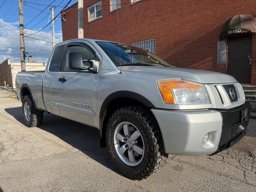 2009 Nissan Titan PRO-4X King Cab