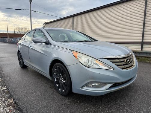 2011 Hyundai SONATA SE