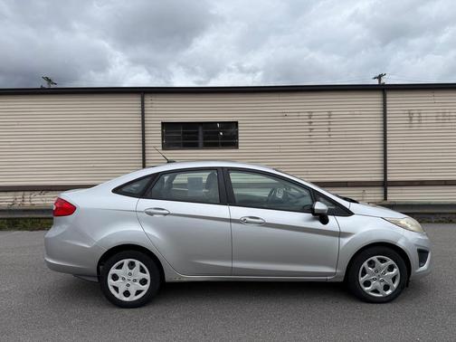 2012 Ford Fiesta S