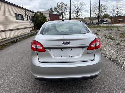 2012 Ford Fiesta S