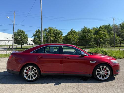 Ruby Red Metallic Tinted Clearcoat 2013 Ford Taurus Limited
