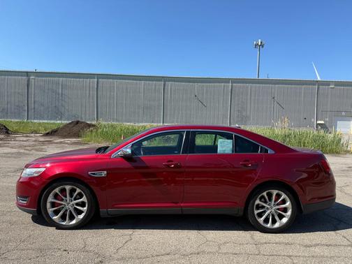 Ruby Red Metallic Tinted Clearcoat 2013 Ford Taurus Limited