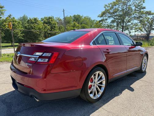 Ruby Red Metallic Tinted Clearcoat 2013 Ford Taurus Limited
